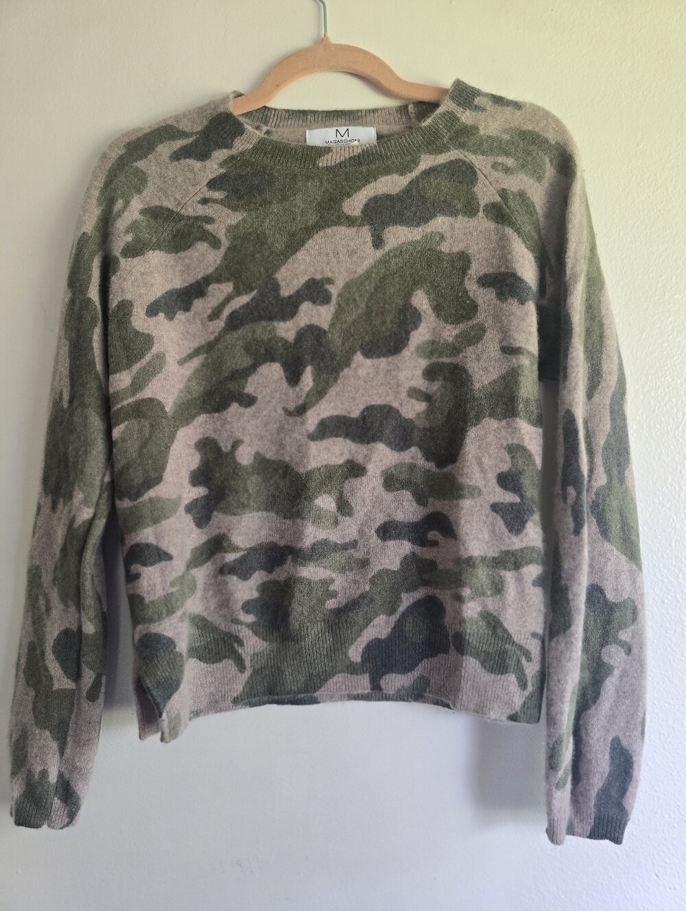 Magaschoni, 100% Cashmere Camouflage Crewneck Sweater, Green Combo, Size Medium